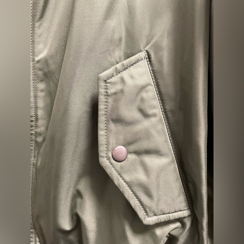 Bomber Jacket - Picture 7 of 8